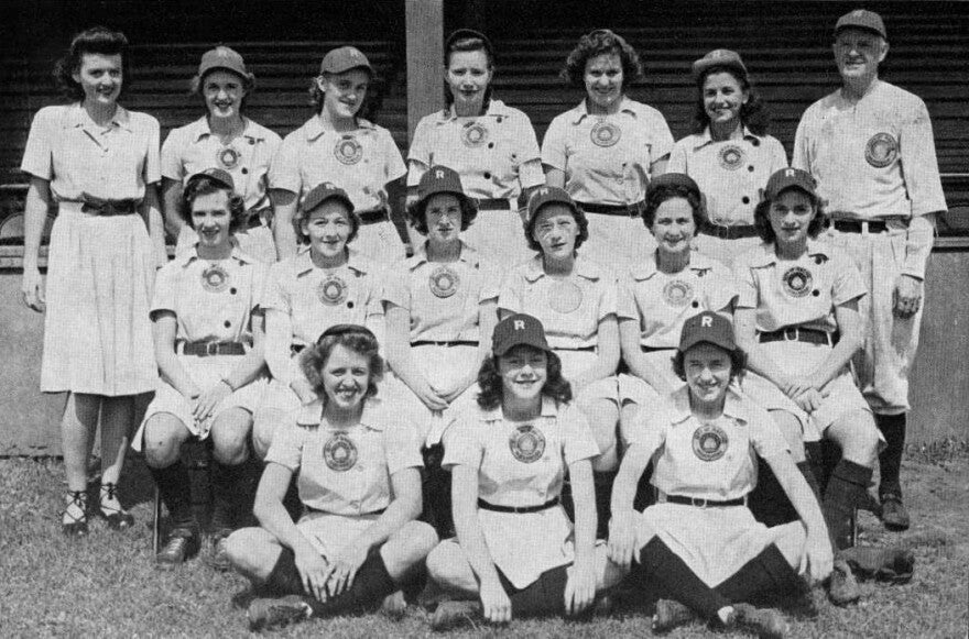 aagpbl racine belles team photo